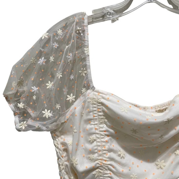 Le Lis Daisy Crop Top Size Medium - Picture 7 of 10